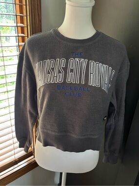 The Wild Collective KC Royals Waffle Knit Cropped Sweatshirt Small